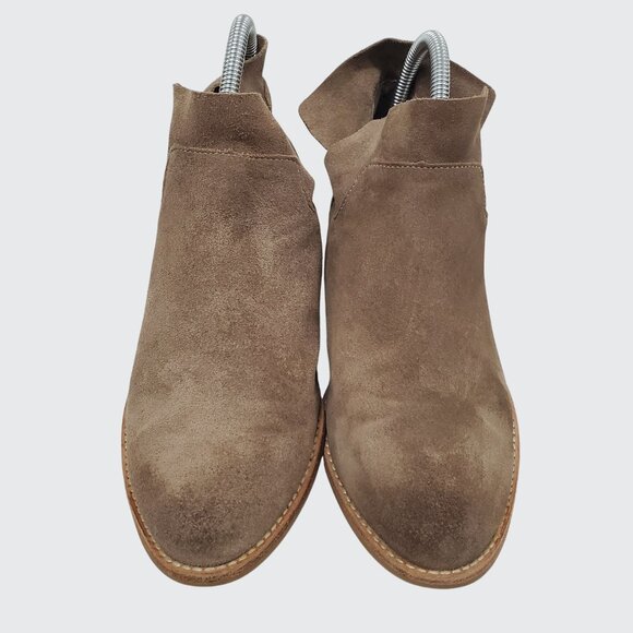 Dolce Vita Suede Ankle Booties Taupe 8.5 M Womens Casual Chic - Picture 2 of 11